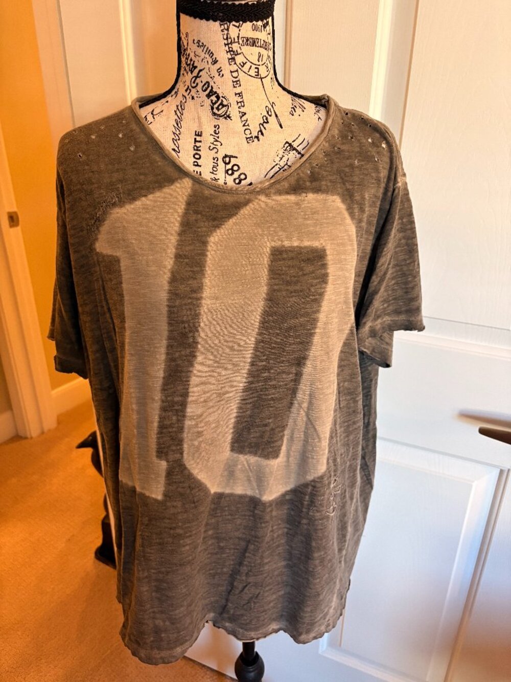 Magnolia Pearl Top 1906 Ozzy "10" NWT